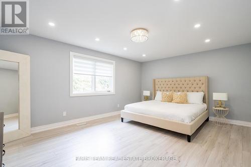 7 Golfview Boulevard, Bradford West Gwillimbury, ON - Indoor Photo Showing Bedroom