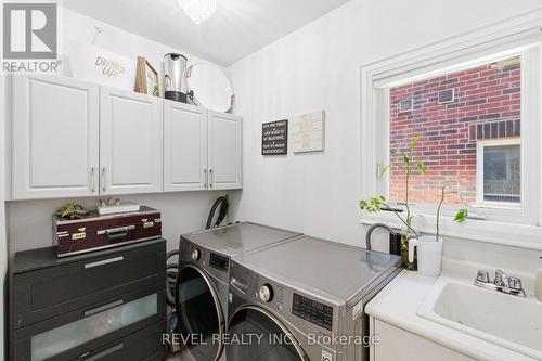 783 Green Street, Innisfil, ON - Indoor Photo Showing Laundry Room