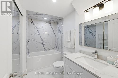 783 Green Street, Innisfil, ON - Indoor Photo Showing Bathroom