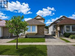 390 WAKE ROBIN Crescent Kitchener, ON N2E 3L6