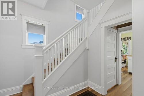 7 Purdy Street, Belleville (Belleville Ward), ON - Indoor Photo Showing Other Room