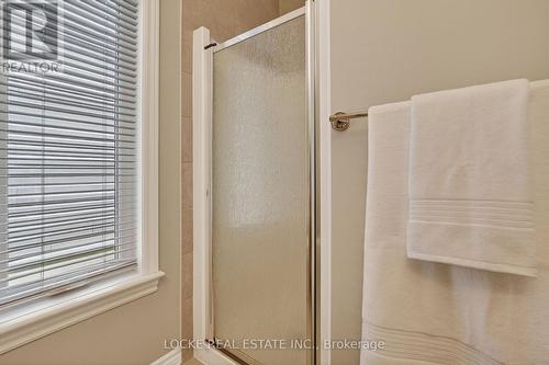 639 Baie-Des-Castors Street, Ottawa, ON - Indoor Photo Showing Bathroom