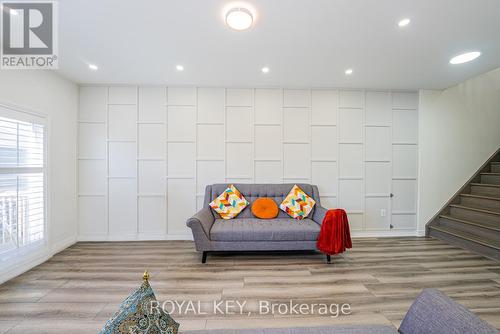 39 - 324 Equestrian Way, Cambridge, ON - Indoor