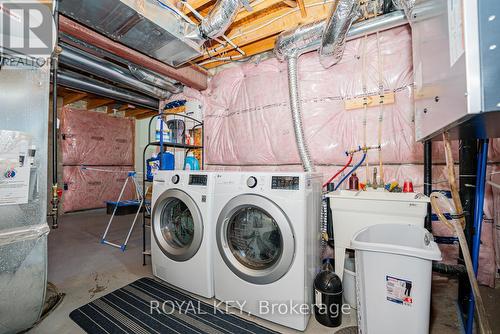 39 - 324 Equestrian Way, Cambridge, ON - Indoor Photo Showing Laundry Room