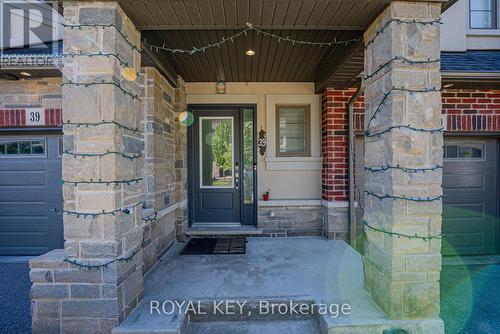 39 - 324 Equestrian Way, Cambridge, ON - Outdoor