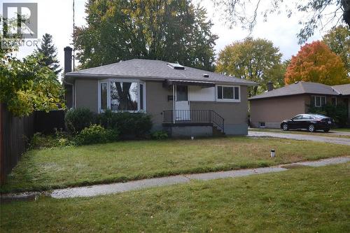 941 Oak Street, Sarnia, ON - Outdoor