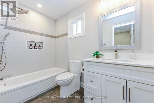 62 Atkins Circle, Brampton, ON - Indoor Photo Showing Bathroom