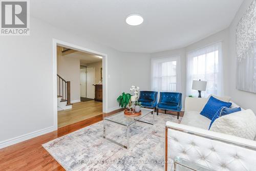 62 Atkins Circle, Brampton, ON - Indoor Photo Showing Living Room