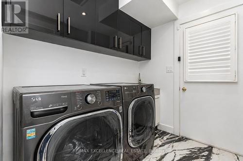 2 Pebble Beach Court, Brampton, ON - Indoor Photo Showing Laundry Room