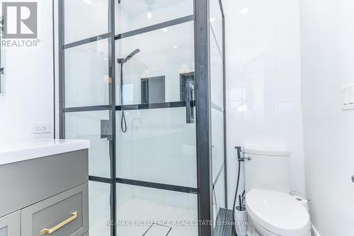 2 Pebble Beach Court, Brampton, ON - Indoor Photo Showing Bathroom