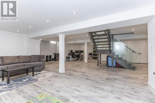 2 Pebble Beach Court, Brampton, ON - Indoor
