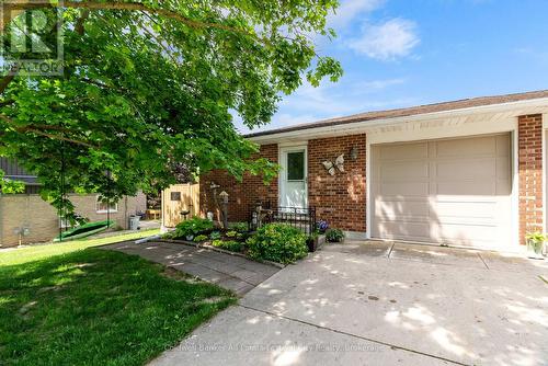 30 Mohawk Crescent, Central Huron (Clinton), ON - Outdoor
