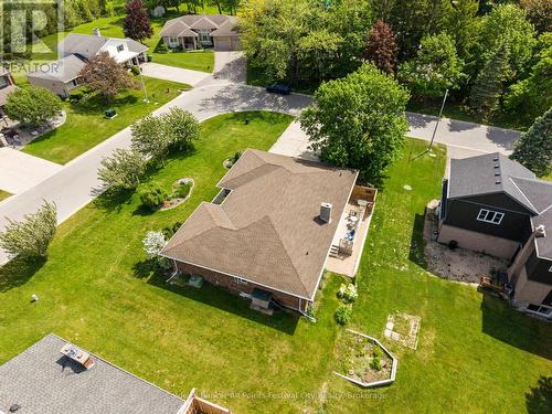 30 Mohawk Crescent, Central Huron (Clinton), ON - Outdoor