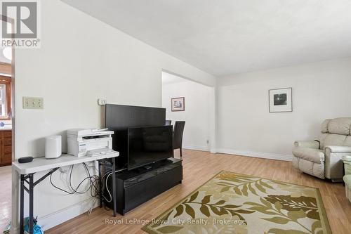 55 Lonsdale Drive, Guelph (Riverside Park), ON - Indoor