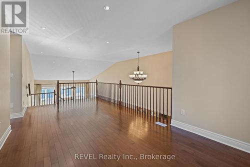 6718 Domenic Crescent, Niagara Falls (Stamford), ON - Indoor Photo Showing Other Room