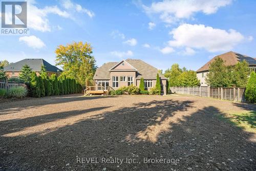 6718 Domenic Crescent, Niagara Falls (Stamford), ON - Outdoor