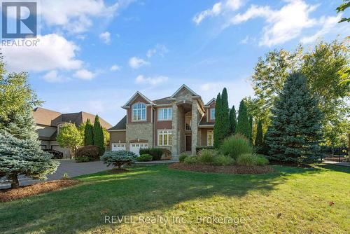 6718 Domenic Crescent, Niagara Falls (Stamford), ON - Outdoor With Facade
