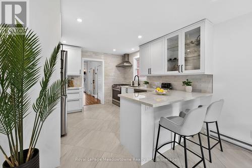 216 Maplewood Avenue, Hamilton (Blakeley), ON - Indoor Photo Showing Kitchen