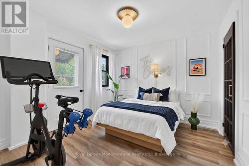 216 Maplewood Avenue, Hamilton (Blakeley), ON - Indoor Photo Showing Bedroom