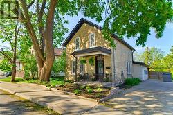 440 DUKE Street W  Kitchener, ON N2H 3Y8