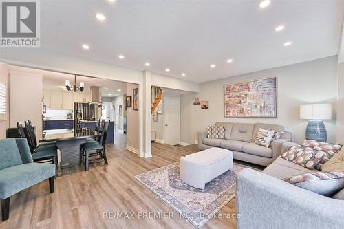 60 Tumbleweed Court, Vaughan, ON - Indoor Photo Showing Living Room