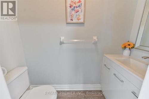 60 Tumbleweed Court, Vaughan, ON - Indoor Photo Showing Bathroom
