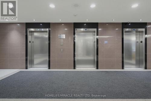 Ph211 - 7250 Yonge Street, Vaughan, ON - Indoor Photo Showing Other Room