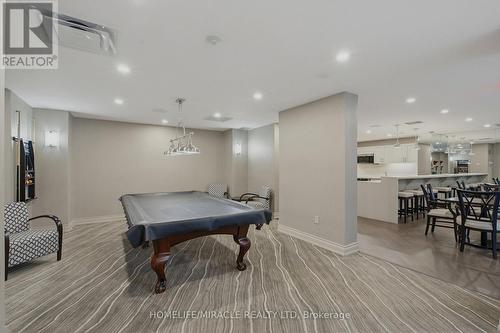 Ph211 - 7250 Yonge Street, Vaughan, ON - Indoor Photo Showing Other Room