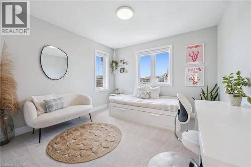30 Waterbow Trail, Kitchener, ON - Indoor Photo Showing Living Room