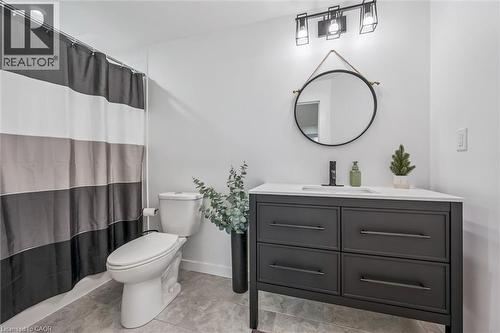 Bathroom - 30 Waterbow Trail, Kitchener, ON - Indoor Photo Showing Bathroom