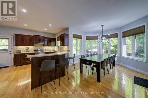 42 Forest Circle, Tiny, ON - Indoor