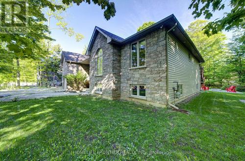 42 Forest Circle, Tiny, ON - Outdoor