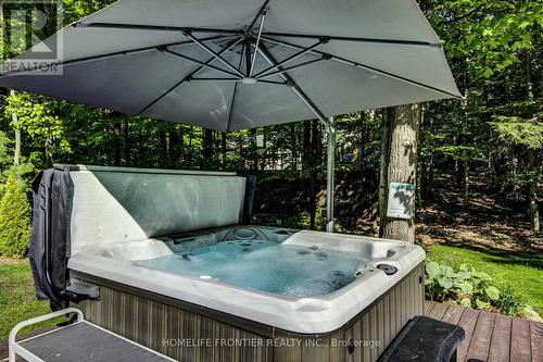 42 Forest Circle, Tiny, ON - Outdoor