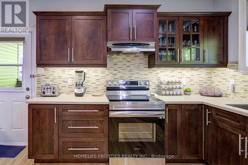 42 Forest Circle, Tiny, ON - Indoor Photo Showing Kitchen