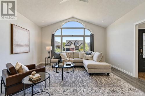 70 Kenton Street, West Perth (Mitchell), ON - Indoor Photo Showing Living Room