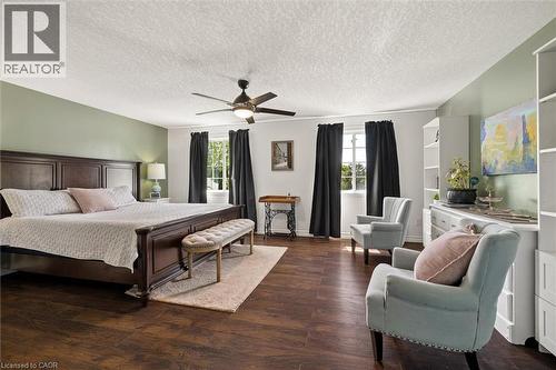 15 Gregg Court Unit# 5, Kitchener, ON - Indoor Photo Showing Bedroom