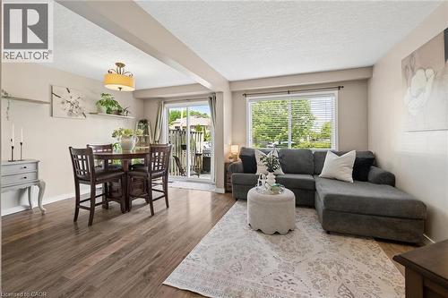 15 GREGG Court Unit# 5  Kitchener, ON N2A 4H7
