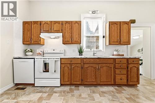 277 Main Street, Delhi, ON - Indoor Photo Showing Kitchen