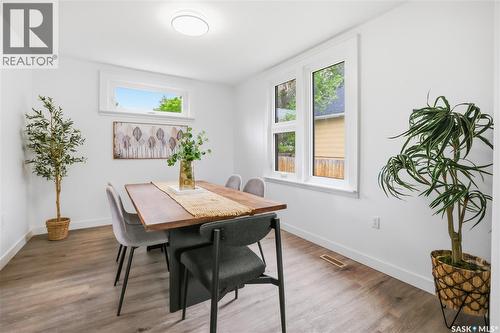 1376 King Street, Regina, SK - Indoor Photo Showing Dining Room