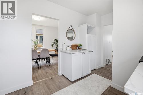 1376 King Street, Regina, SK - Indoor