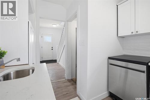 1376 King Street, Regina, SK - Indoor