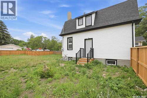 1376 King Street, Regina, SK - Outdoor