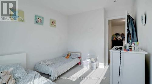 132 - 77 Diana Avenue, Brantford, ON - Indoor Photo Showing Bedroom
