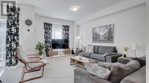 132 - 77 Diana Avenue, Brantford, ON - Indoor Photo Showing Living Room