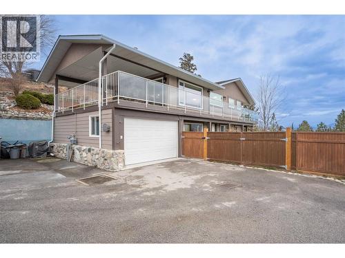 6318 Faircrest Street, Summerland, BC - Outdoor