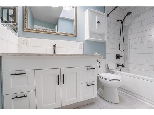 6318 Faircrest Street, Summerland, BC - Indoor Photo Showing Bathroom