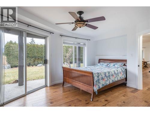 6318 Faircrest Street, Summerland, BC - Indoor Photo Showing Bedroom