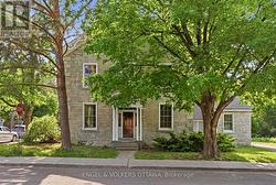 71 THOMAS STREET  Ottawa, ON K1M 1M7