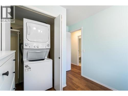 213 White Pine Crescent Unit# 243, Sicamous, BC - Indoor Photo Showing Laundry Room