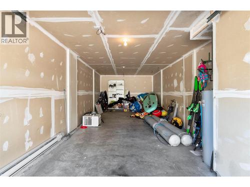 213 White Pine Crescent Unit# 243, Sicamous, BC - Indoor Photo Showing Other Room